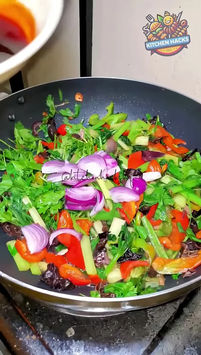 Add more raw onion.