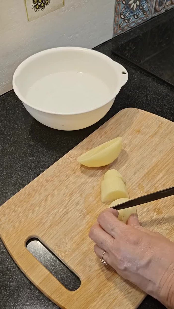 Cut potatoes and eggplant into dice.