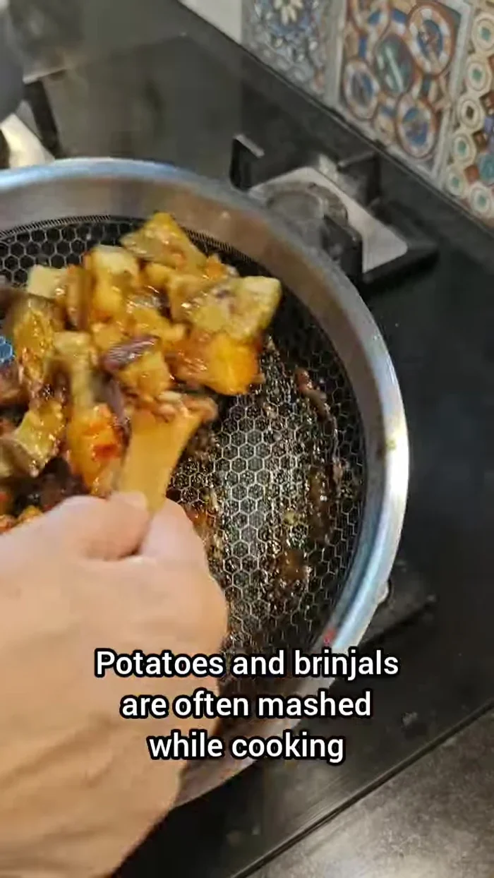 Cover and cook until sauce thickens (about 2-3 minutes).